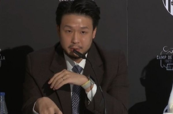 瓦伦主席否认卖球队：现在有真正的体育计划，五年后你们再做评判