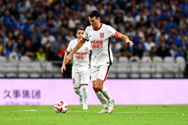 中超-周定洋99分钟绝平 蓉城1-1申花重夺榜首 中超-周定洋99分钟绝平 蓉城1-1申花重夺榜首