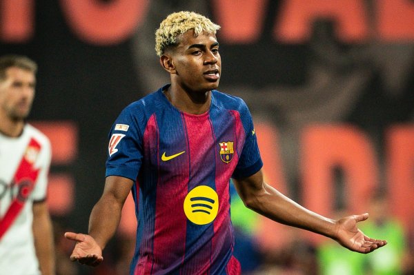 每体报巴萨练习 情况:托伦斯已回B队,亚马尔等6名球员缺席练习 每体报巴萨练习 情况:托伦斯已回B队,亚马尔等6名球员缺席练习