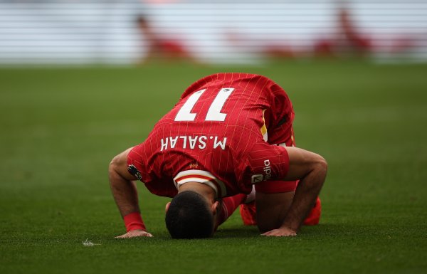 卡拉格:萨拉赫不应再是铁打主力,建议围绕伊萨克和维尔茨建队 卡拉格:萨拉赫不应再是铁打主力,建议围绕伊萨克和维尔茨建队