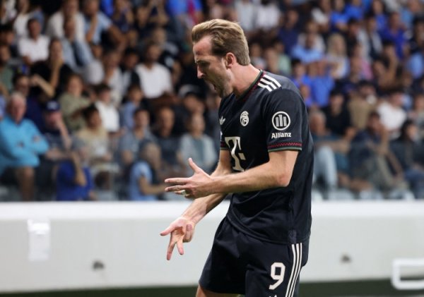 凯恩本赛季德甲打进11球,多于弗赖堡、不莱梅等12队全队总得分 数 凯恩本赛季德甲打进11球,多于弗赖堡、不莱梅等12队全队总得分 数