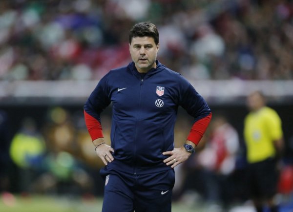 美国后场球员麦肯齐:波帅经常和我讨论罗梅罗,希望我像他那样射门 美国后场球员麦肯齐:波帅经常和我讨论罗梅罗,希望我像他那样射门