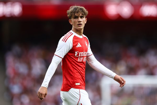 15岁道曼出战71分钟5成功过人，同期场上其他球员最多仅2次