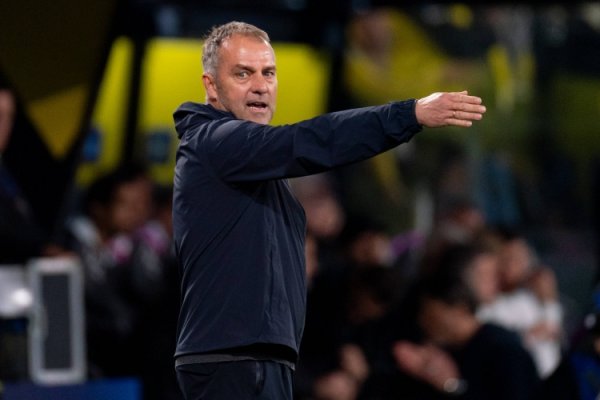 世体:本赛季前9轮西甲巴萨有8次中场球员休息时替换队员 ,上赛季一共13次 世体:本赛季前9轮西甲巴萨有8次中场球员休息时替换队员 ,上赛季一共13次