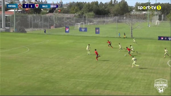 Siu！！15岁迷你罗单刀赴会破门，收获葡萄牙U16国家队处子球