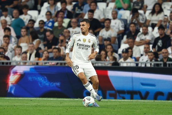 皇马跟队记者：别人休假塞巴略斯则每日练习  ，指导教练员组很满意