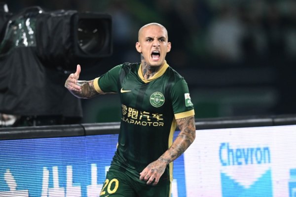 赛前热身 赛-浙江队6-2战胜杭州临平吴越,米特里策传射卡列洛双响 赛前热身 赛-浙江队6-2战胜杭州临平吴越,米特里策传射卡列洛双响