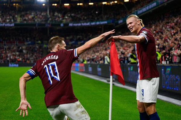 双星闪耀！哈兰德12球、厄德高7助功  均排名世欧预第一位