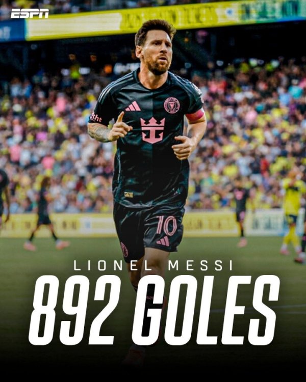 900球指日可待！梅西今年各赛事49场42球，生涯得分  数来到892球