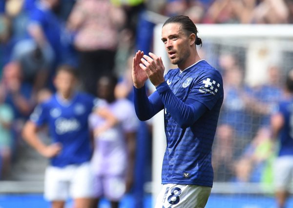 镜报:为应对入室盗窃,英超球员雇佣前格斗体育选手 加强安全防护 镜报:为应对入室盗窃,英超球员雇佣前格斗体育选手 加强安全防护