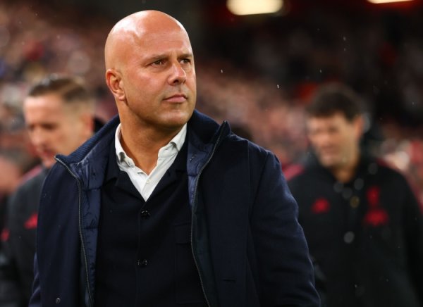 斯洛特谈范戴克得分  被吹：这是明显误判，上赛季斯通斯得分  就有效